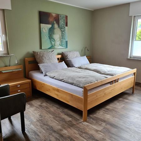 Ferienwohnung Burgblick Pelm エクステリア 写真