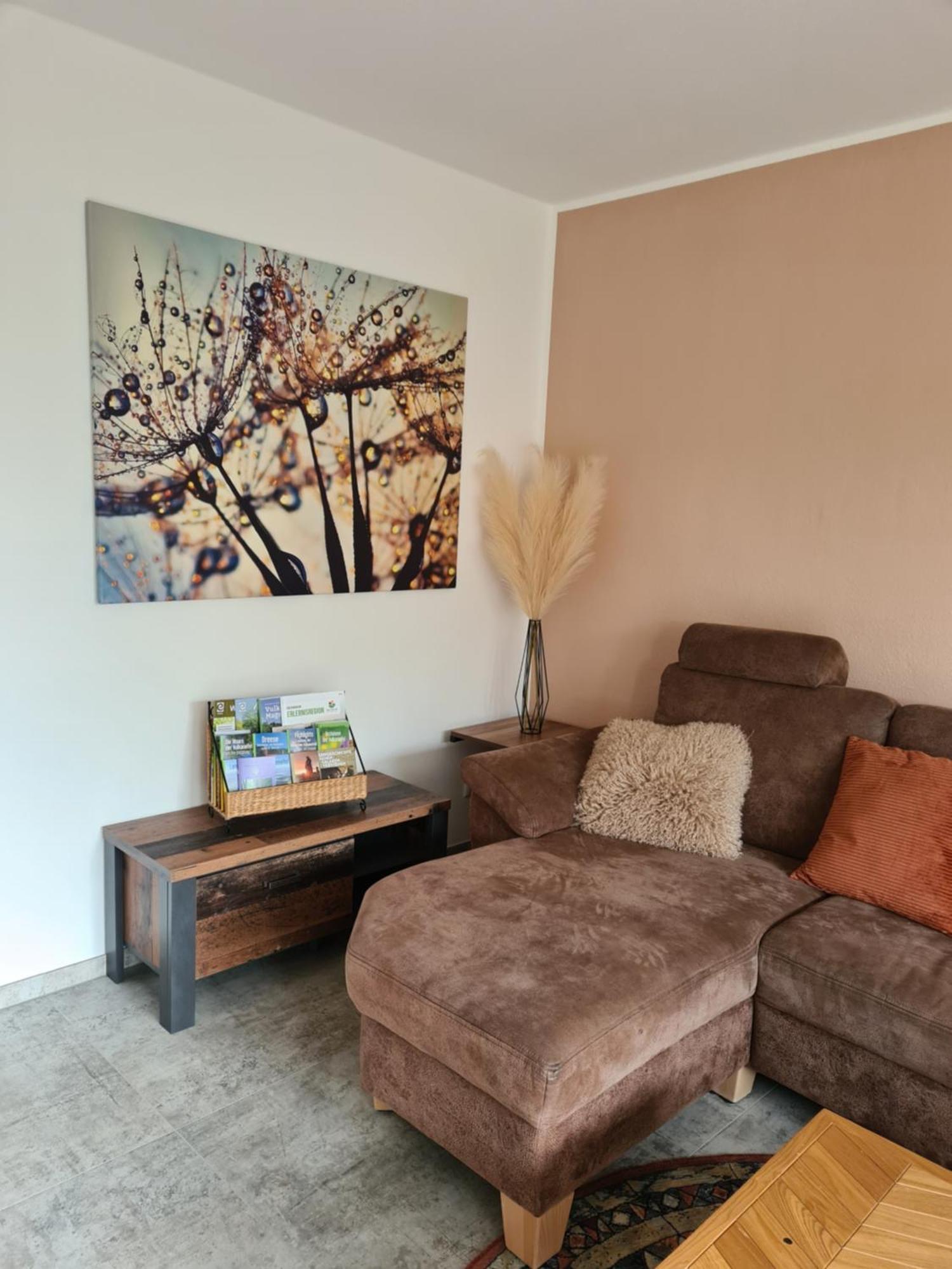 Ferienwohnung Burgblick Pelm エクステリア 写真