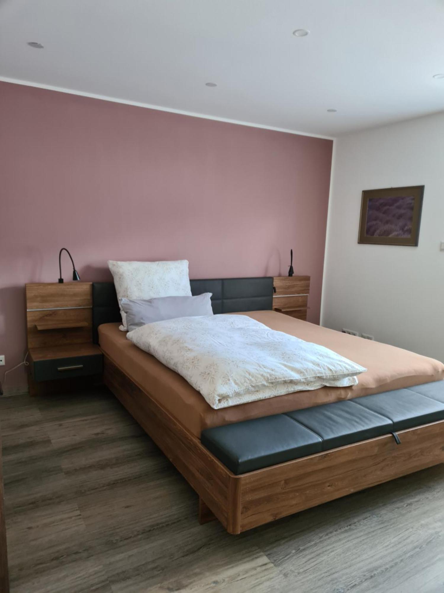 Ferienwohnung Burgblick Pelm エクステリア 写真